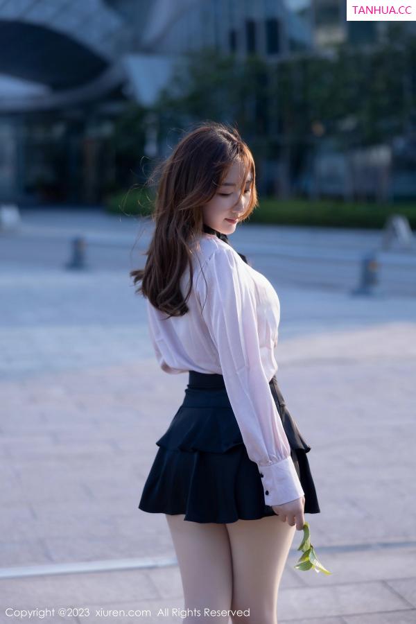 江真真  [XiuRen]高清写真图 2023.05.11 No.6721 江真真 丝袜美臀第19张图片